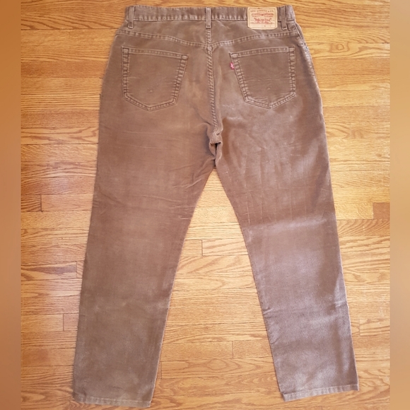 LEVIS RELAXED STRAIGHT FIT CORDUROYS - Picture 2 of 4